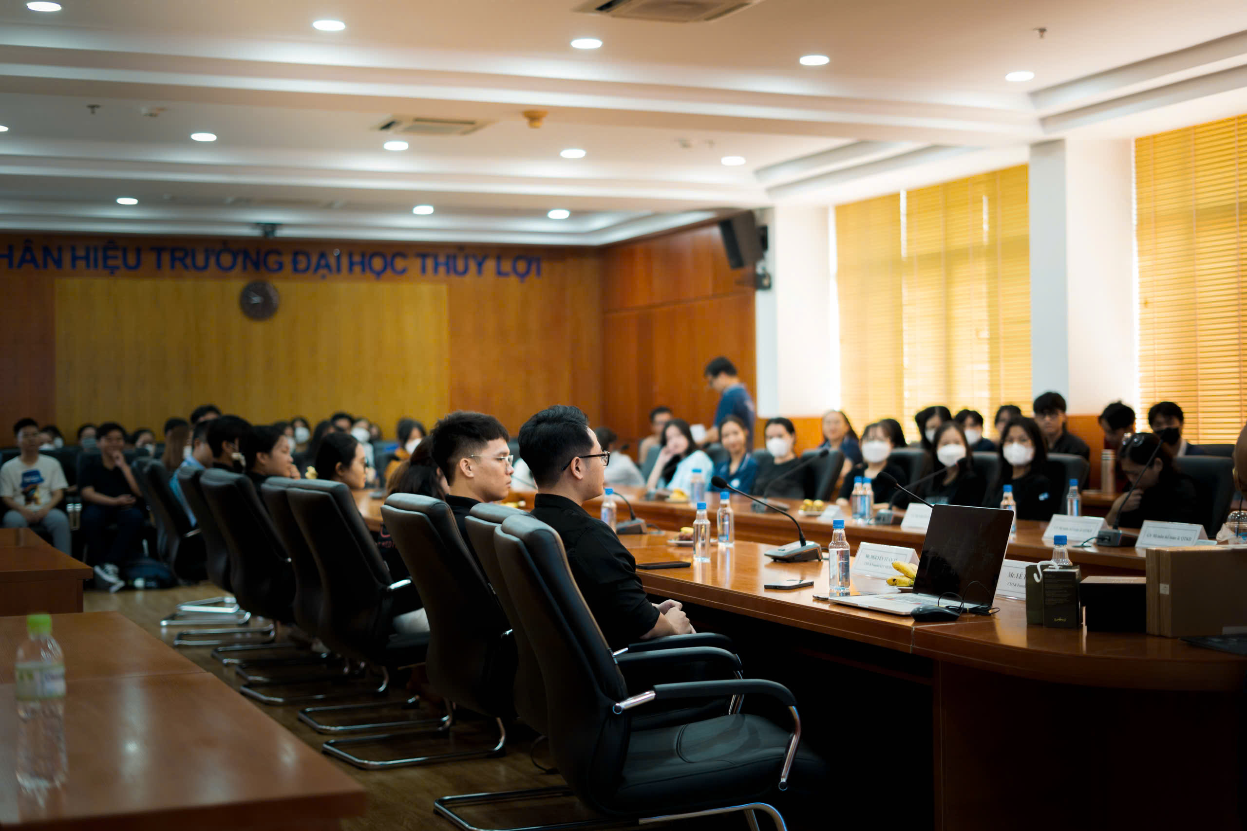 z7422594253614_01ba539ff854a4bab63d92590e563c5b